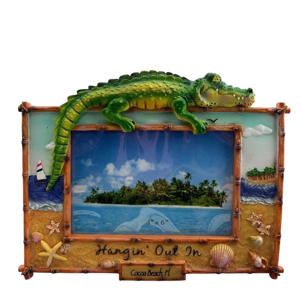 Vintage 2005 Alligator Picture Frame 4x6 Cocoa Beach Florida Souvenir Resin